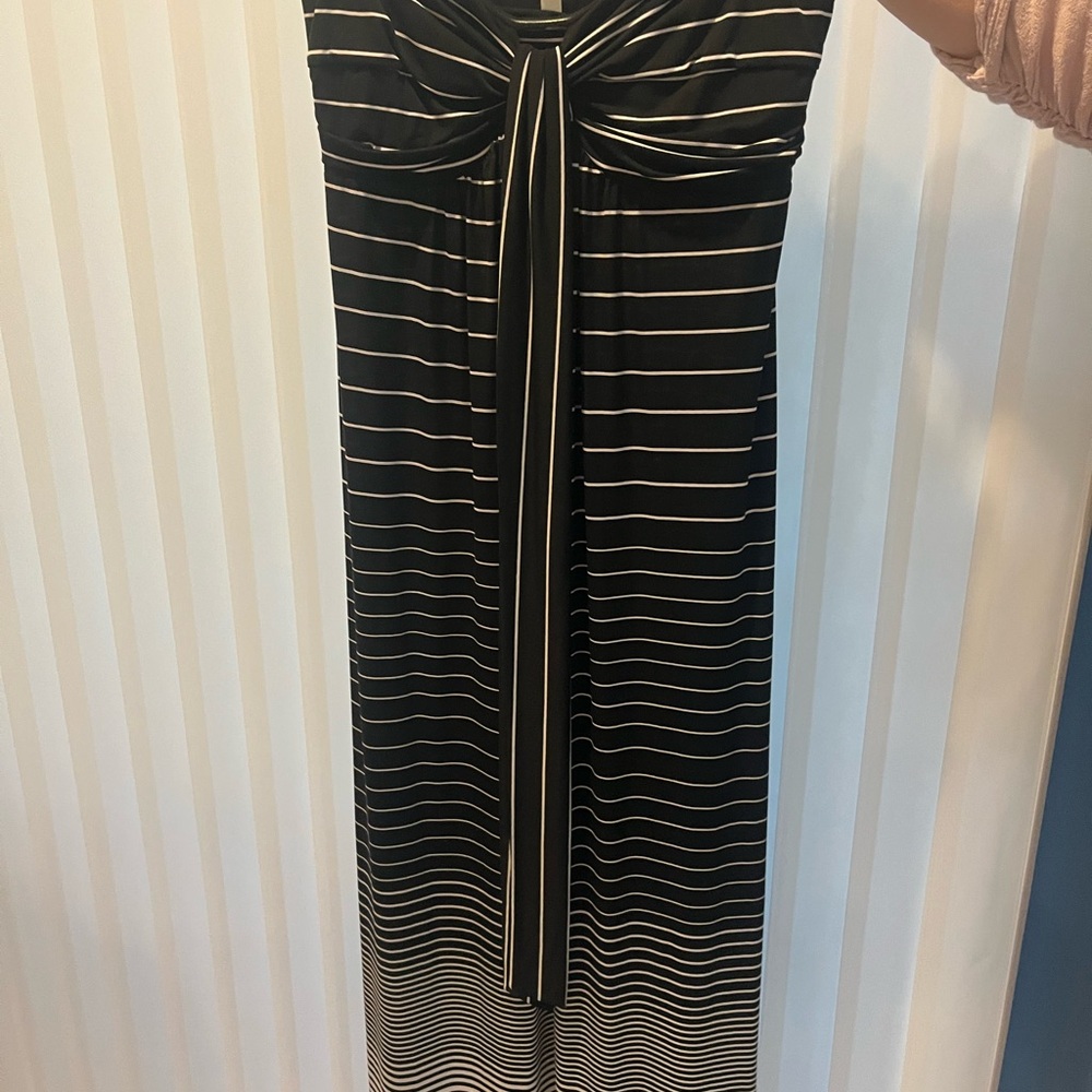 Elegant Black and White Striped Skirt